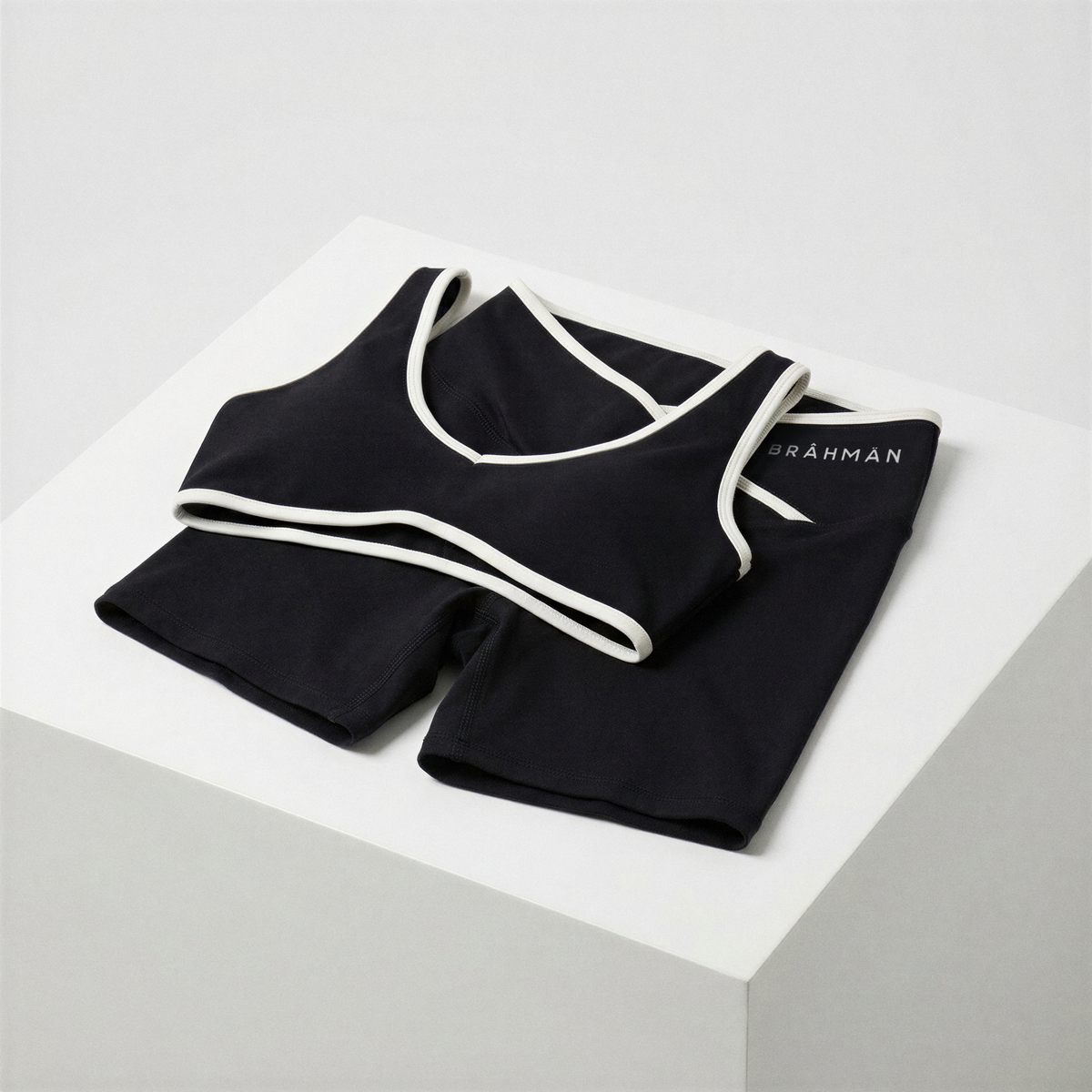 Line Biker Set | Black